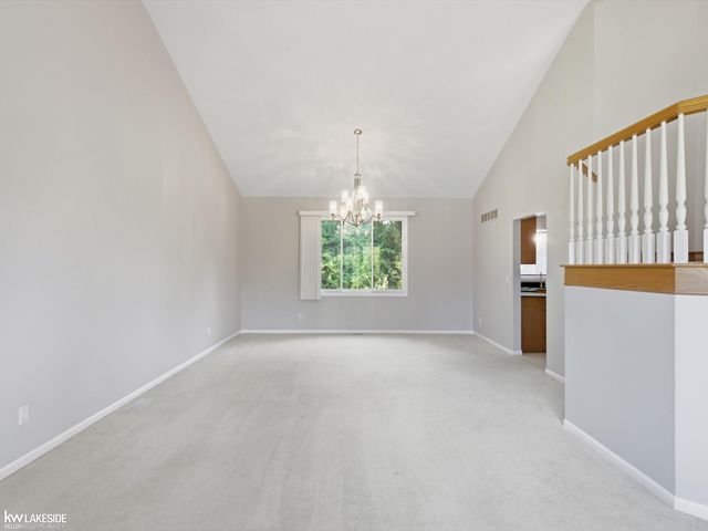 1026 Covington Place Drive, Rochester Hills, MI 48309