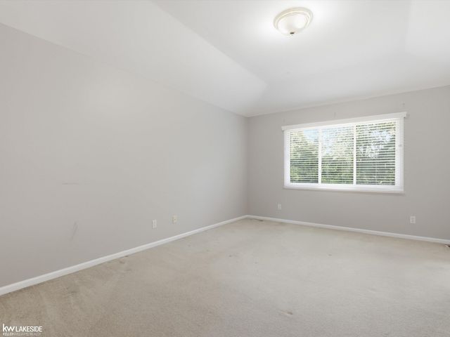1026 Covington Place Drive, Rochester Hills, MI 48309