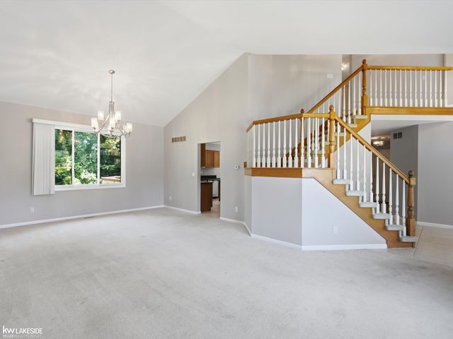 1026 Covington Place Drive, Rochester Hills, MI 48309