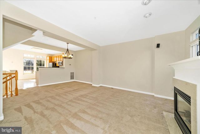 554 EISENHOWER DR, Frederick, MD 21703