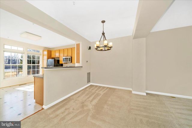 554 EISENHOWER DR, Frederick, MD 21703