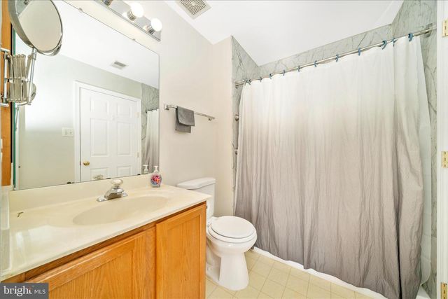 554 EISENHOWER DR, Frederick, MD 21703