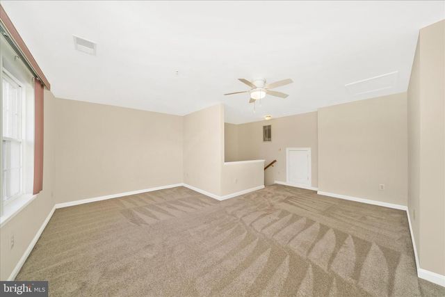 554 EISENHOWER DR, Frederick, MD 21703