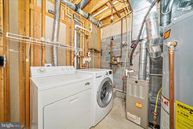 554 EISENHOWER DR, Frederick, MD 21703