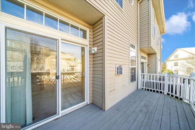 554 EISENHOWER DR, Frederick, MD 21703