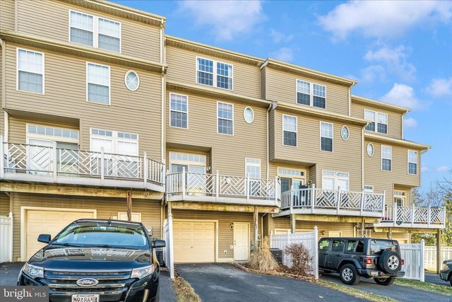 554 EISENHOWER DR, Frederick, MD 21703