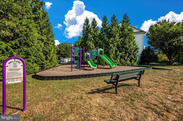 554 EISENHOWER DR, Frederick, MD 21703