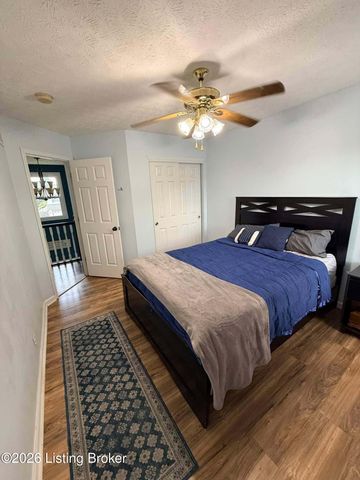 7115 Orchard Lake Blvd, Louisville, KY 40218