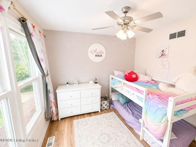 7115 Orchard Lake Blvd, Louisville, KY 40218