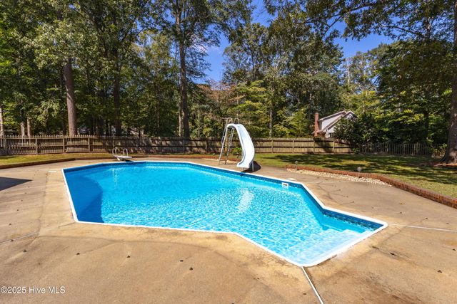 2404 Riddick Road, Elizabeth City, NC 27909