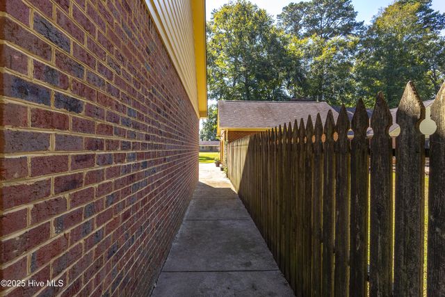2404 Riddick Road, Elizabeth City, NC 27909