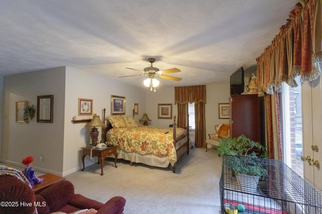 2404 Riddick Road, Elizabeth City, NC 27909