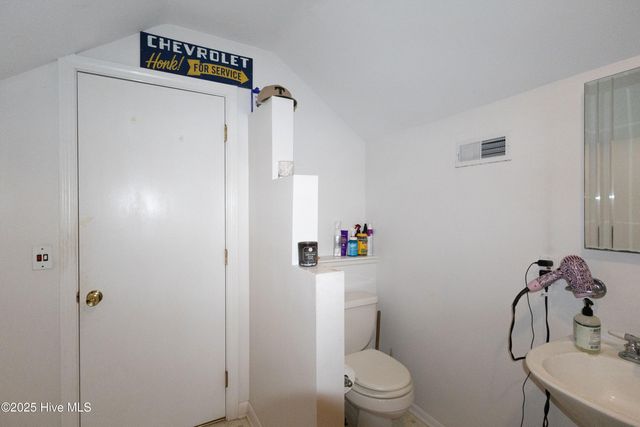 2404 Riddick Road, Elizabeth City, NC 27909