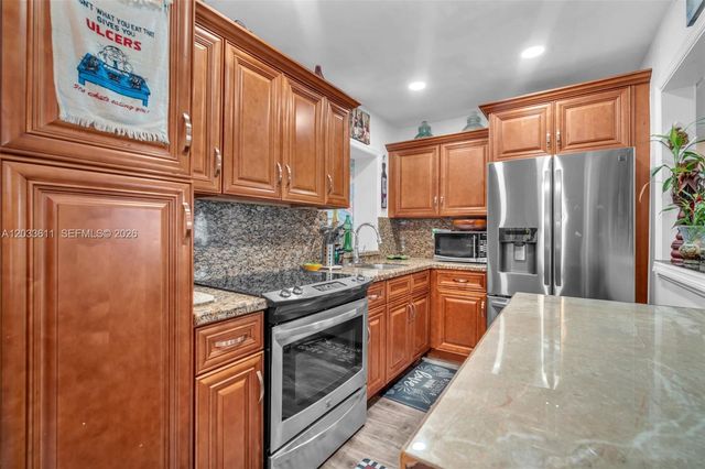 3391 NW 8th St, Lauderhill, FL 33311