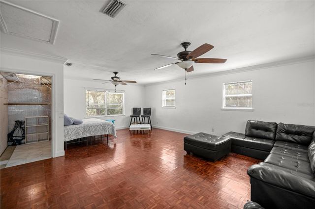 5947 AVENUE C, Mc Intosh, FL 32664