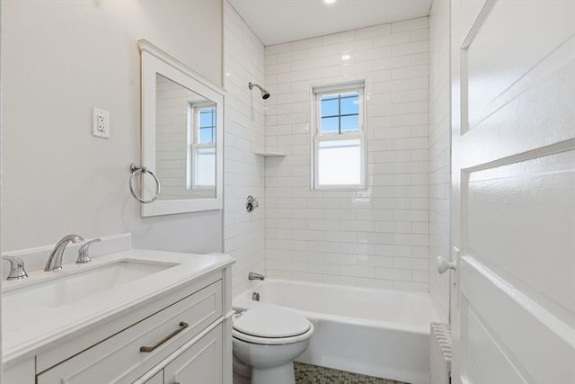 113 Minot St 2, Boston, MA 02122