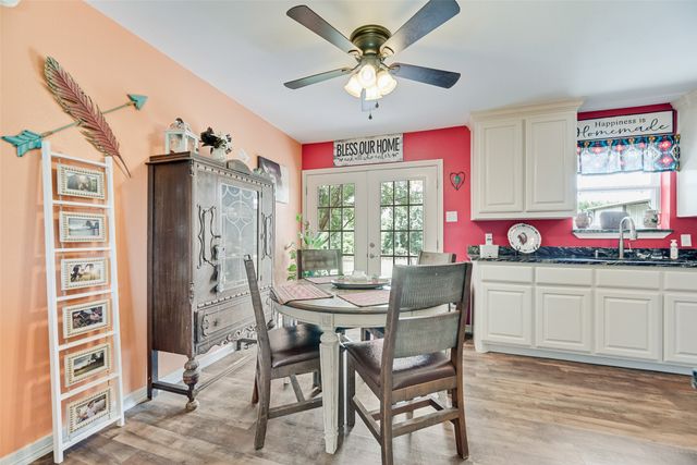 360 Rs County Road 3130, Emory, TX 75440