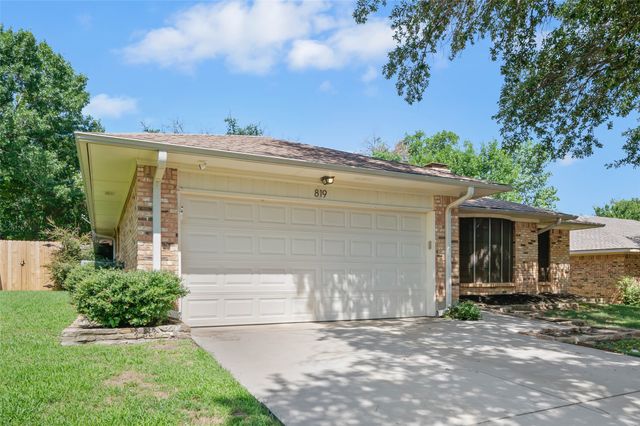 819 Aileen Street, Denton, TX 76201
