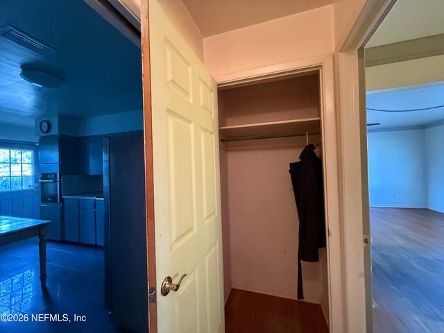 976 TOWNSEND Boulevard, Jacksonville, FL 32211