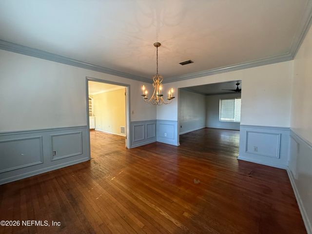 976 TOWNSEND Boulevard, Jacksonville, FL 32211