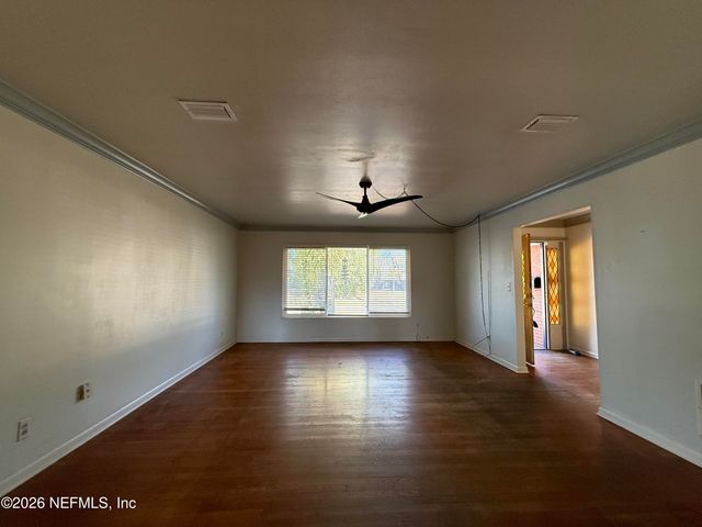 976 TOWNSEND Boulevard, Jacksonville, FL 32211