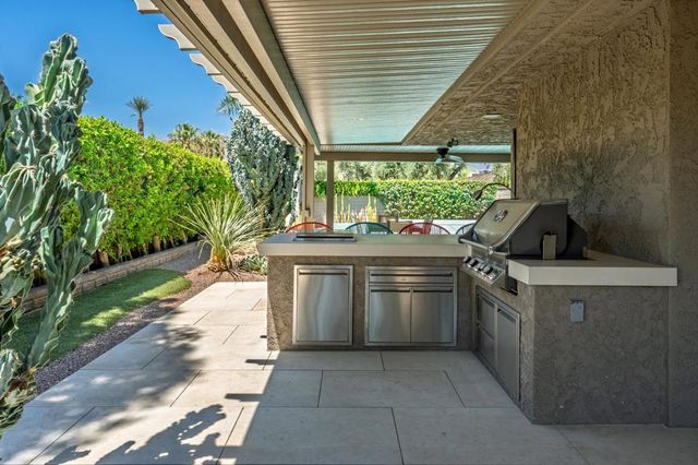 77 Colgate Drive, Rancho Mirage, CA 92270