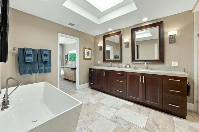 77 Colgate Drive, Rancho Mirage, CA 92270