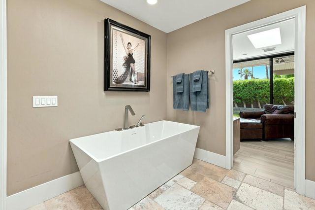 77 Colgate Drive, Rancho Mirage, CA 92270