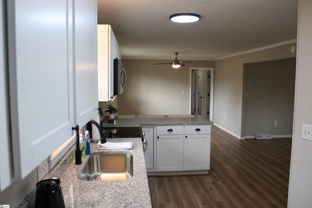 620 Fairmont Road, Anderson, SC 29621