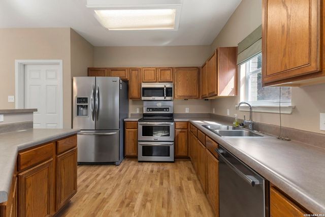 8012 Eagle Peak, Helotes, TX 78023