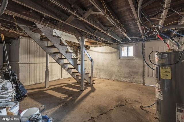 335 W 6TH ST, Mount Carmel, PA 17851