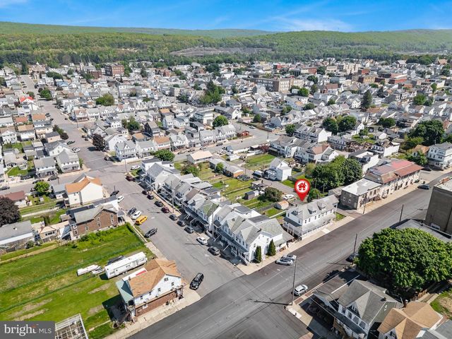 335 W 6TH ST, Mount Carmel, PA 17851