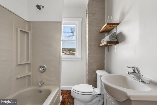 335 W 6TH ST, Mount Carmel, PA 17851