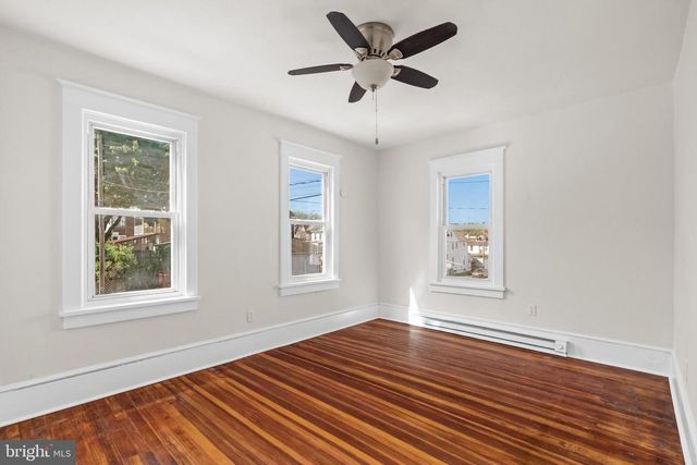 335 W 6TH ST, Mount Carmel, PA 17851