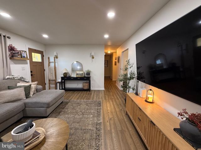 305 W SUMMIT ST, Vineland, NJ 08360