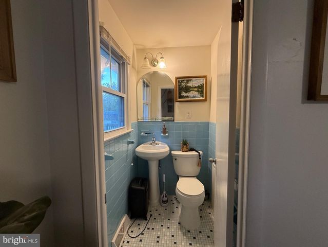 305 W SUMMIT ST, Vineland, NJ 08360