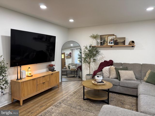 305 W SUMMIT ST, Vineland, NJ 08360