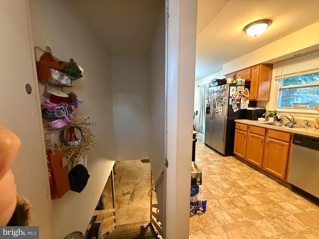 305 W SUMMIT ST, Vineland, NJ 08360