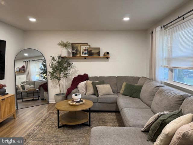305 W SUMMIT ST, Vineland, NJ 08360