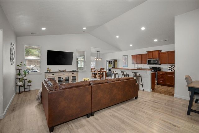 7720 N Austin Rd, Spokane, WA 99208