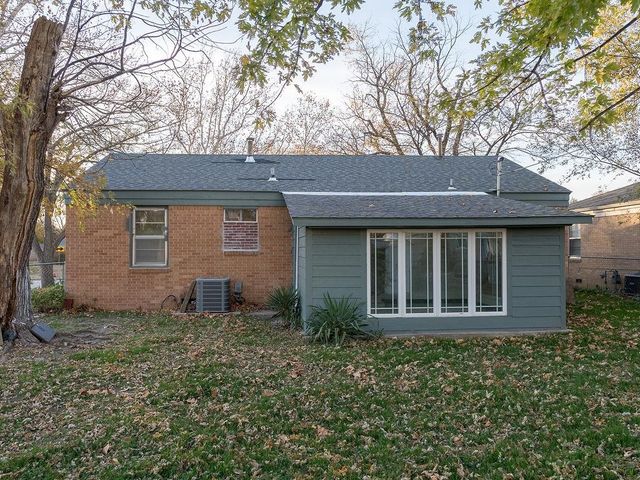 1708 S Fabrique, Wichita, KS 67218