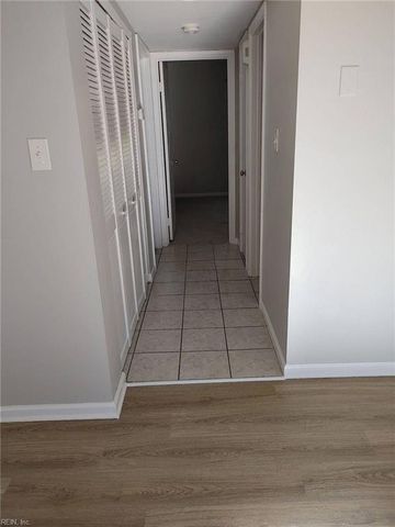 1336 Little Bay Ave Apt 4, Norfolk, VA 23503