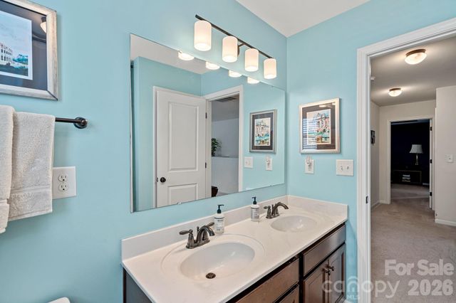 1203 Guadalupe Lane, Charlotte, NC 28214