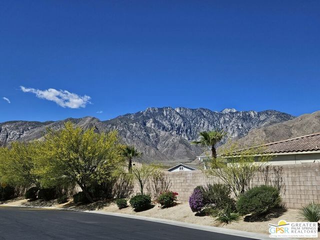 755 Summit Drive, Palm Springs, CA 92262