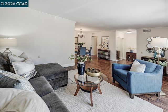 2216 Tice Creek Dr 2, Walnut Creek, CA 94595