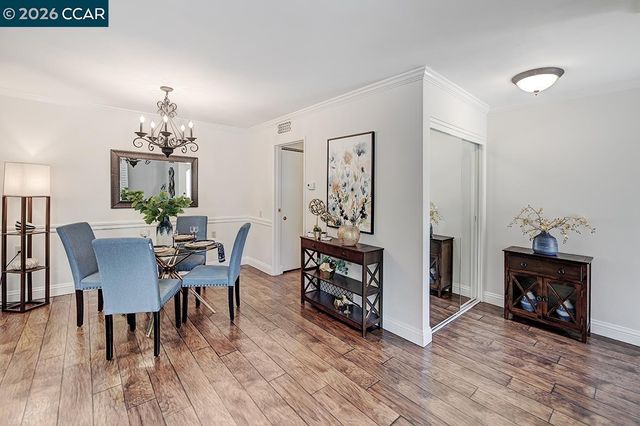 2216 Tice Creek Dr 2, Walnut Creek, CA 94595