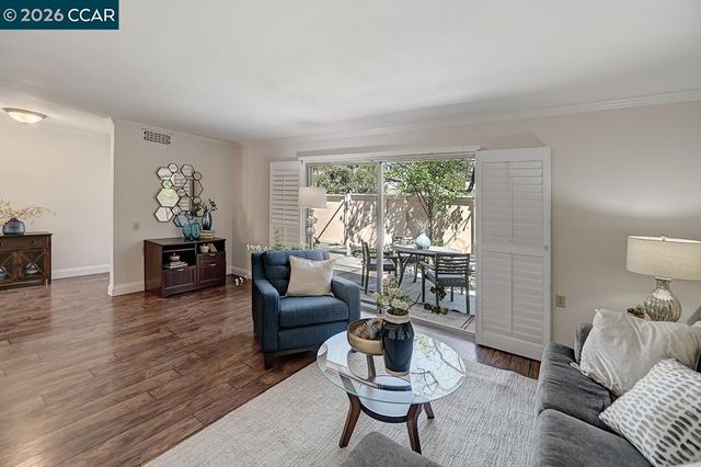 2216 Tice Creek Dr 2, Walnut Creek, CA 94595