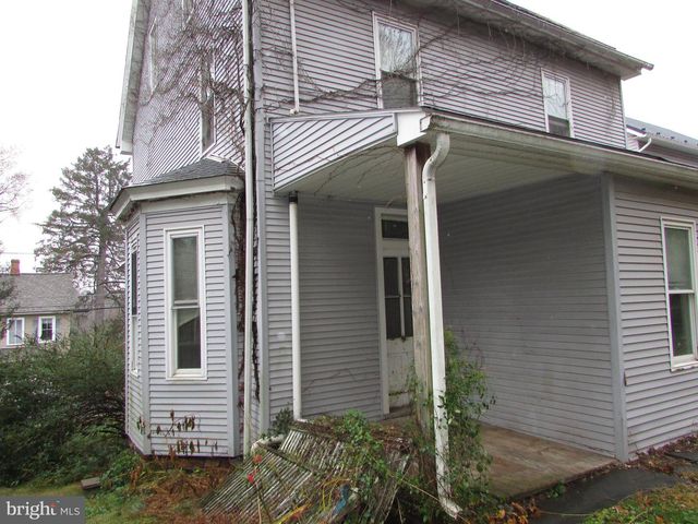 910 MAIN ST, Delta, PA 17314