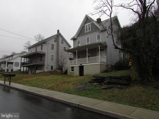 910 MAIN ST, Delta, PA 17314