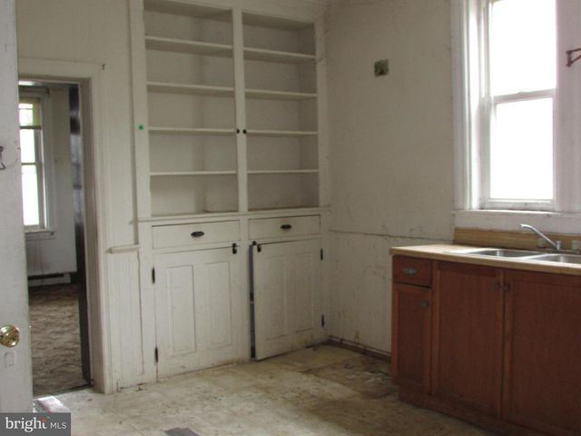 910 MAIN ST, Delta, PA 17314